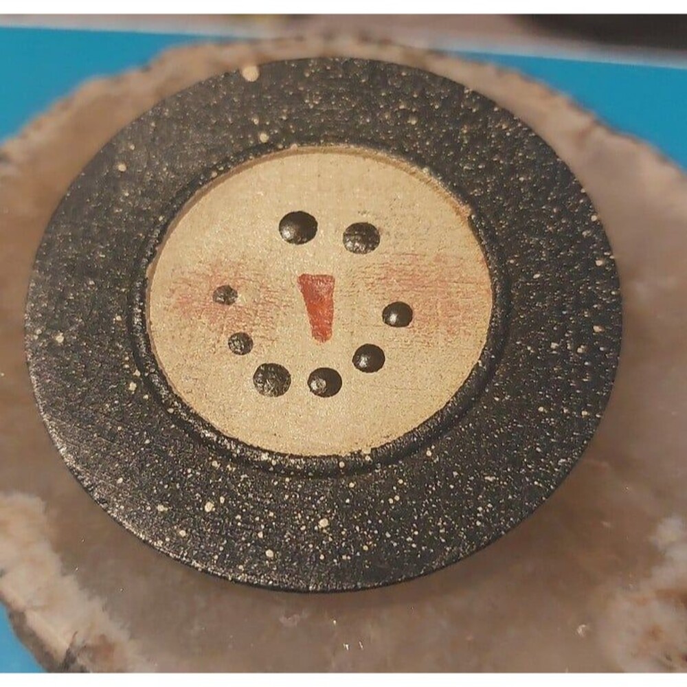 Wooden snowman pin